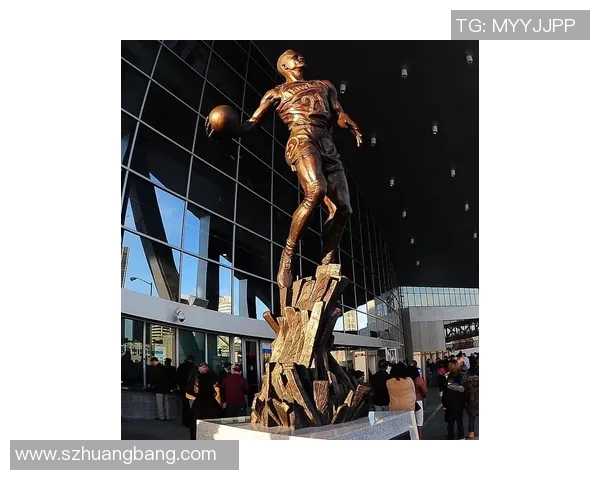 沈阳足球明星雕像事件引发的社会热议与文化反思探讨